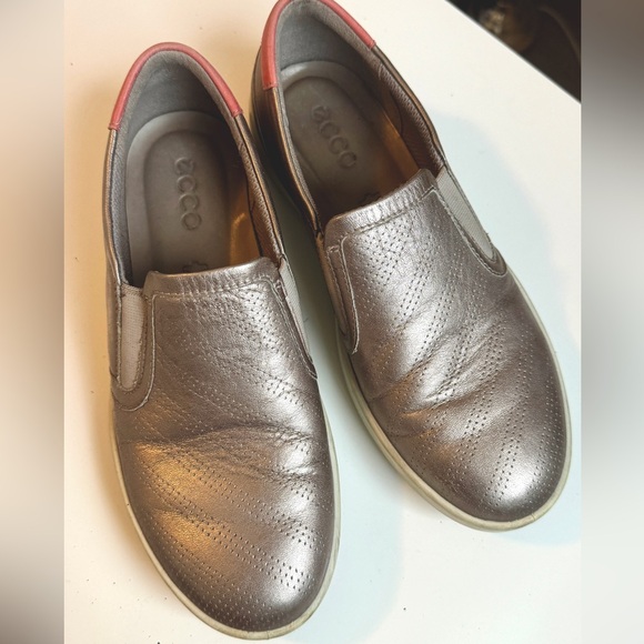 Ecco Aimee slip on sz 35 us 4.5 - Picture 1 of 3